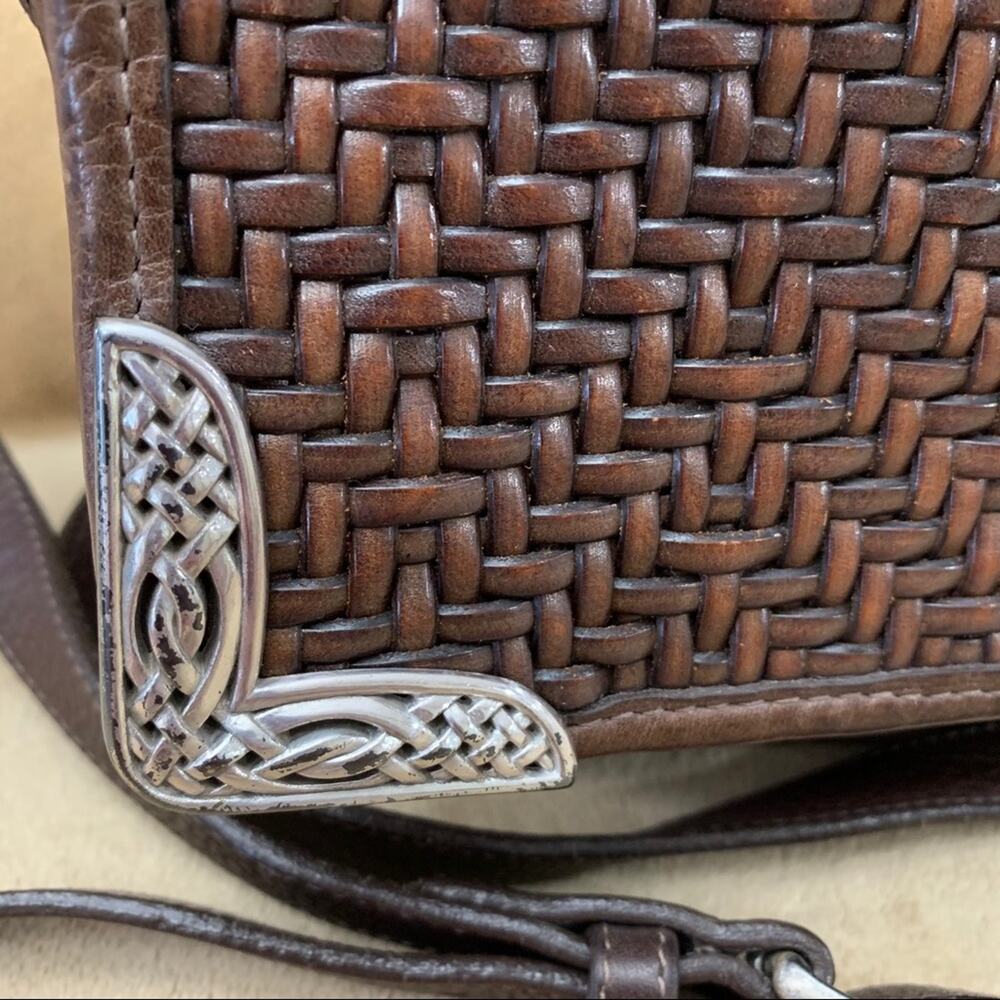 Brighton Vintage Woven Crossbody Flap Purse 9 x 7 - Picture 2 of 15